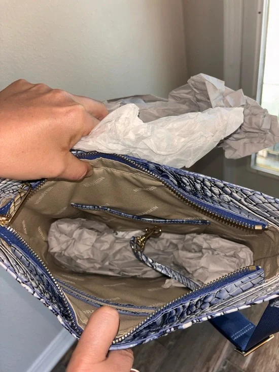 Brahmin Navy Croc-Embossed Leather Crossbody with Gold Hardware - Picture 4 of 5